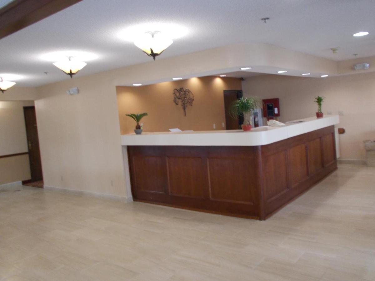 Royalton Inn And Suites, Wilmington,Ohio Bagian luar foto