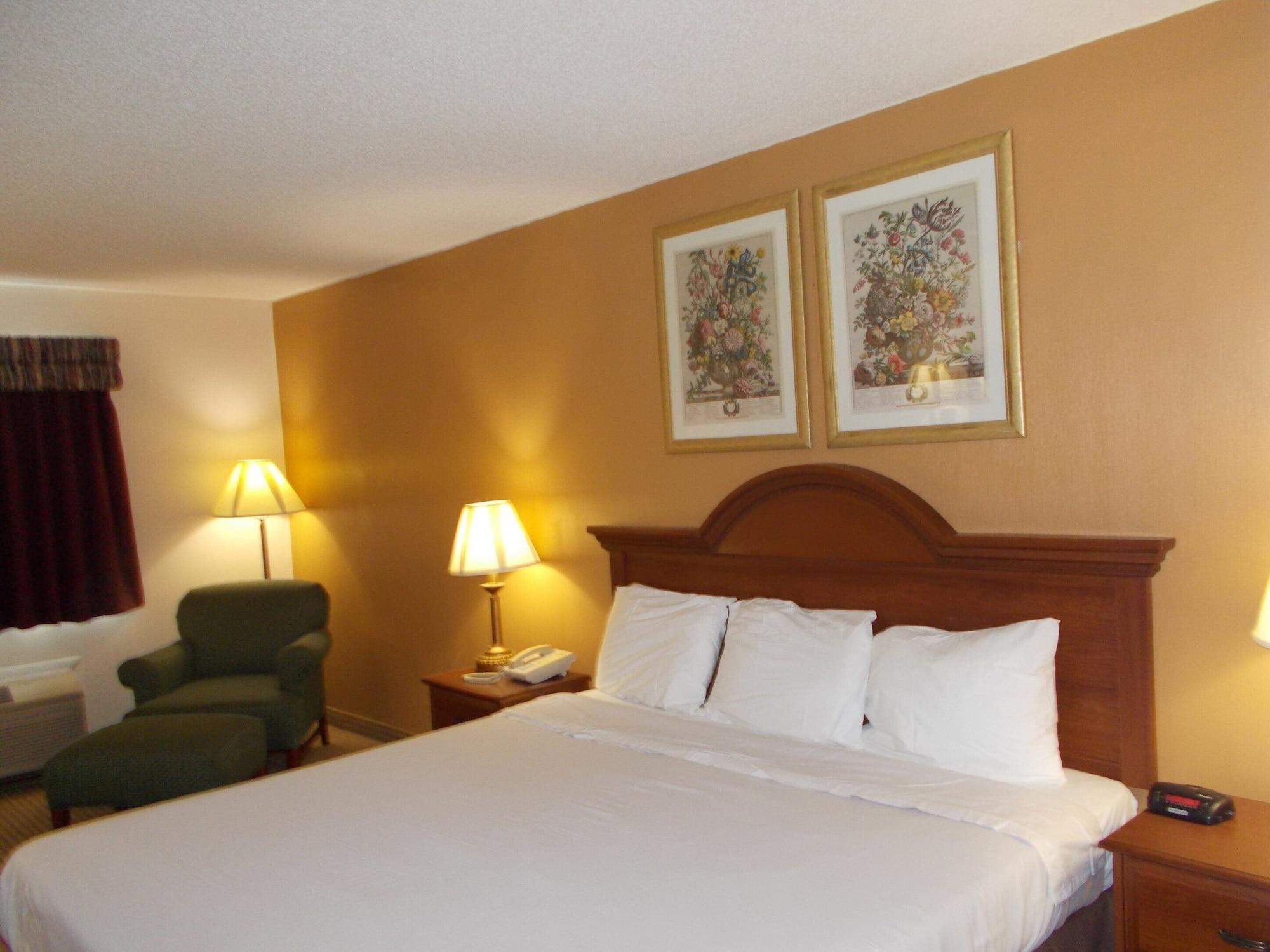 Royalton Inn And Suites, Wilmington,Ohio Bagian luar foto