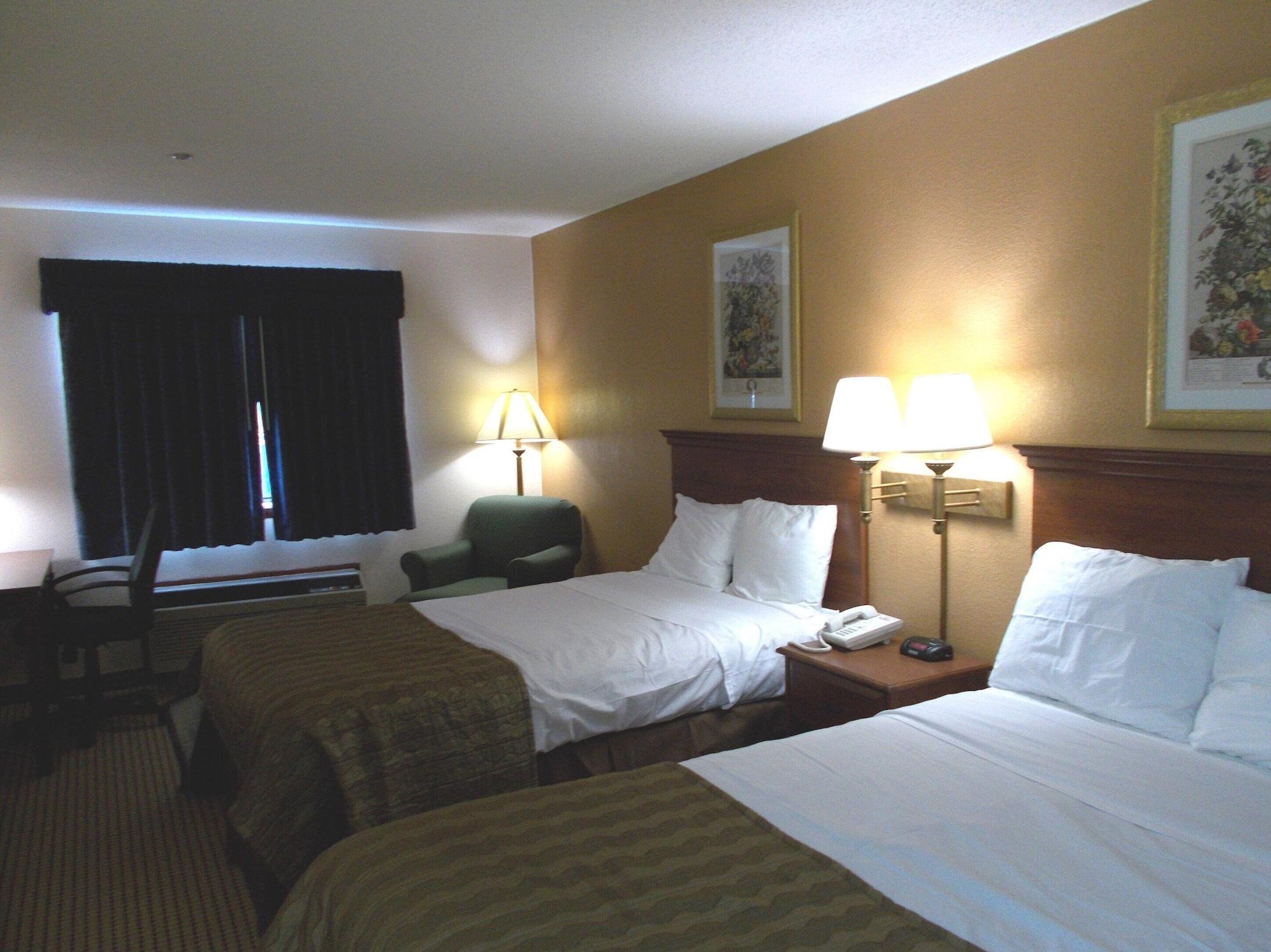 Royalton Inn And Suites, Wilmington,Ohio Bagian luar foto